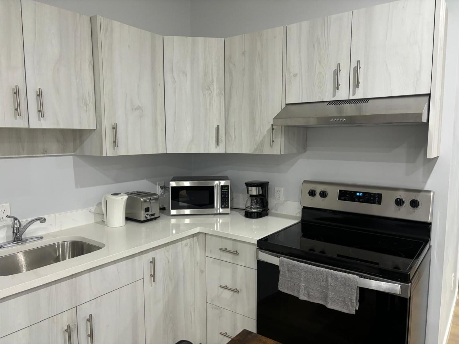 Stylish And Cozy Guest * Calgary